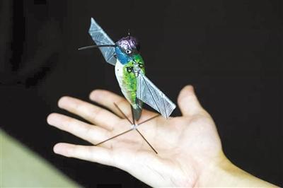 AI算法助力仿生蜂鸟机器人自动越障飞行