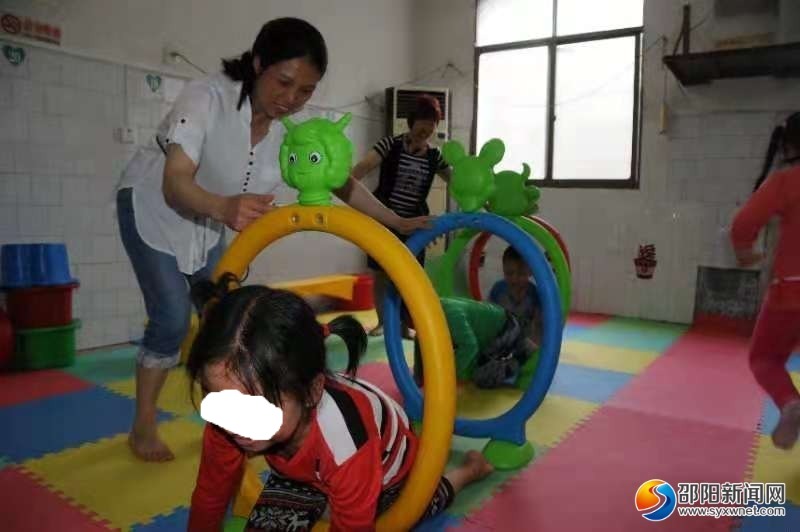 邵阳新宁85名困难残疾儿童获康复救助