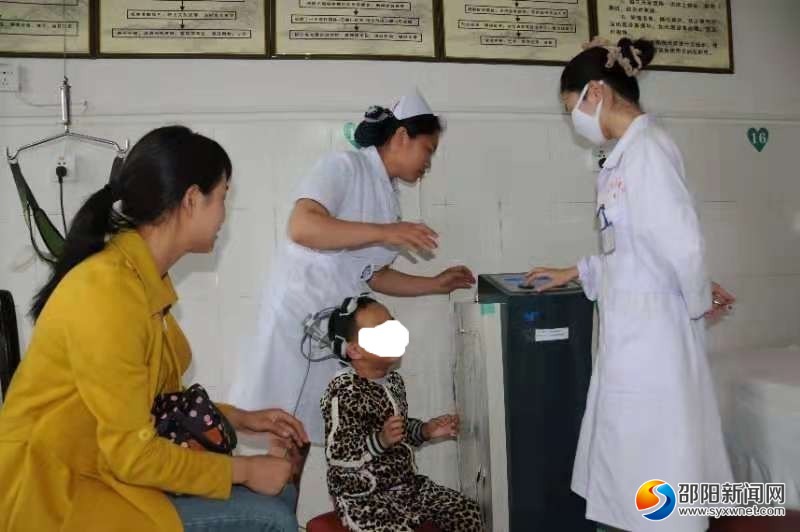 邵阳新宁85名困难残疾儿童获康复救助