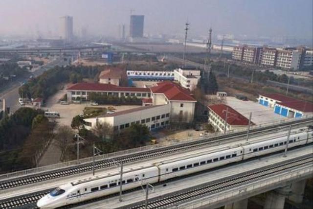 湖南又迎来一高铁，定位于呼南铁路重要组成部分，将在明年动工